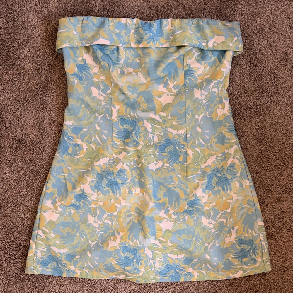 Chic Strapless Floral Dress in Blue and Yellow
